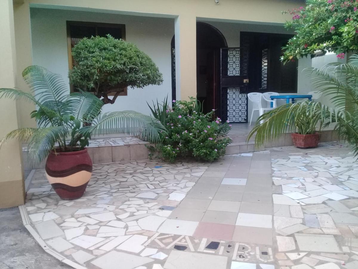 El Hope Lodge Dar-es-Salaam Eksteriør bilde