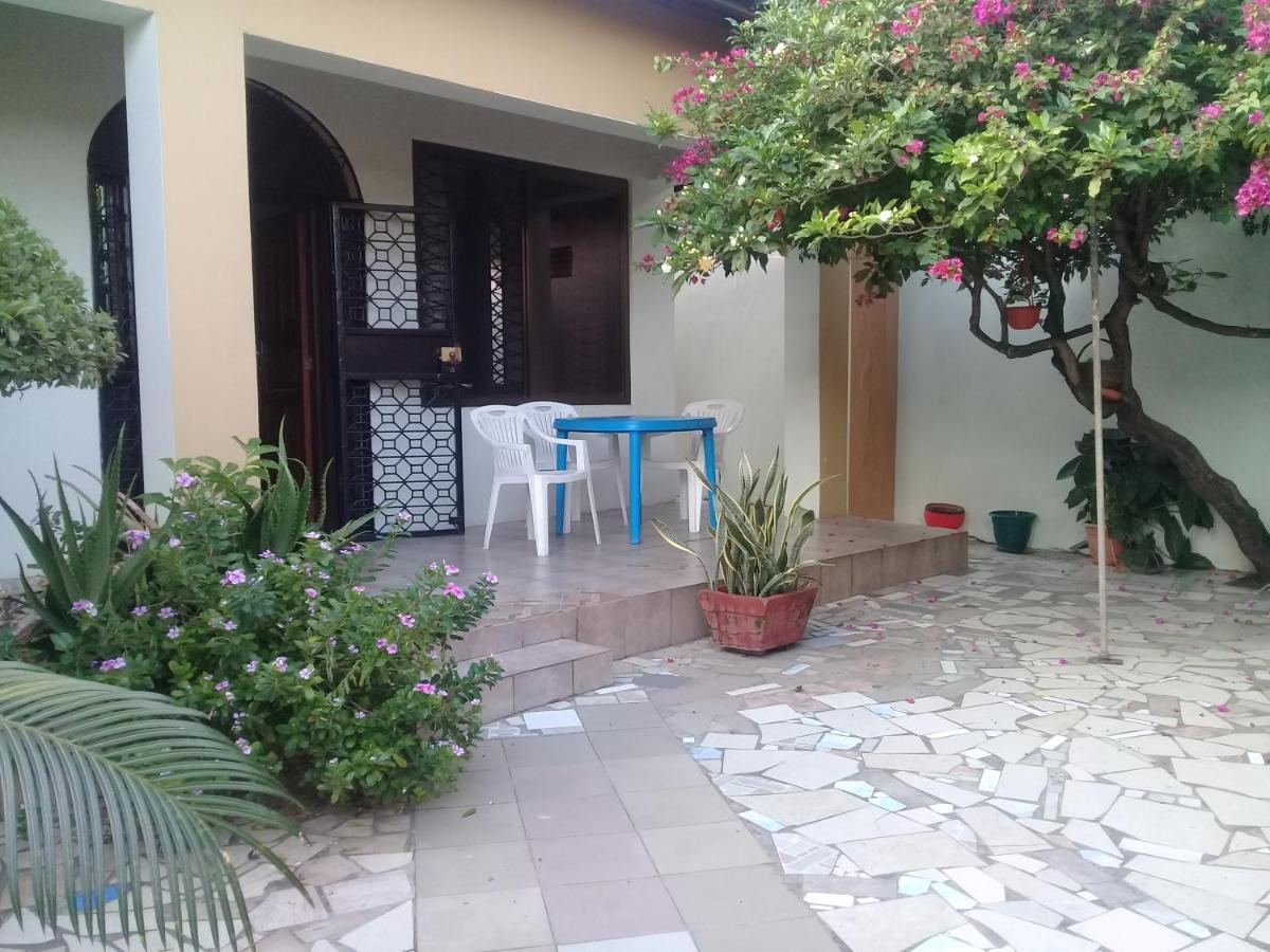 El Hope Lodge Dar-es-Salaam Eksteriør bilde